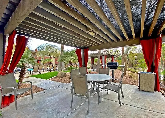 Comfy 2 Bed 2 Bath Paradise With Pool And Gym Apartment *