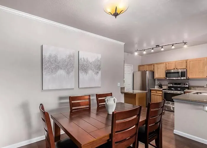 Comfy 2 Bed 2 Bath Paradise With Pool And Gym Phoenix